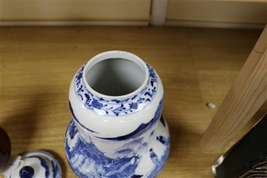 A Chinese blue and white gourd-shaped vase and cover, late 19th century, height 28cm